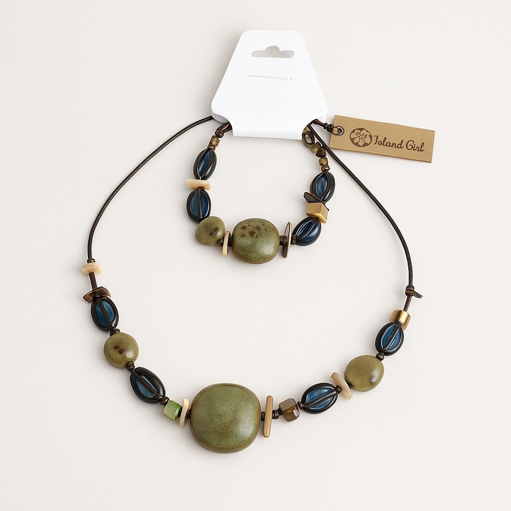 2 piece Premier Design jewelry set